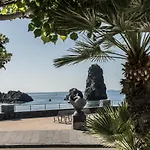 Aparthotel Sicilia's Art & 4*
