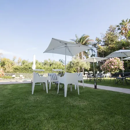 Lejlighedshotel Sicilia's Art & 4*