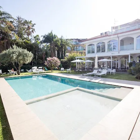 Sicilia's Art & Aci Trezza