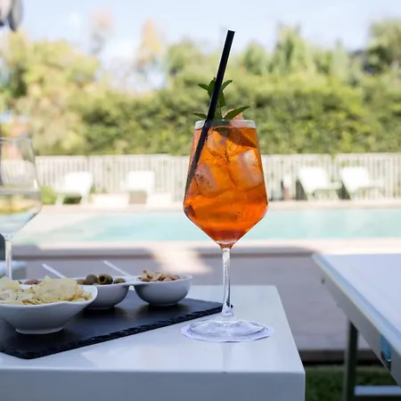 Sicilia's Art & 4*