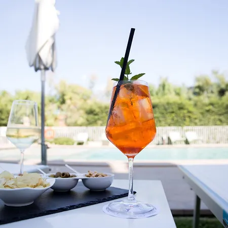 Aparthotel Sicilia's Art & 4*