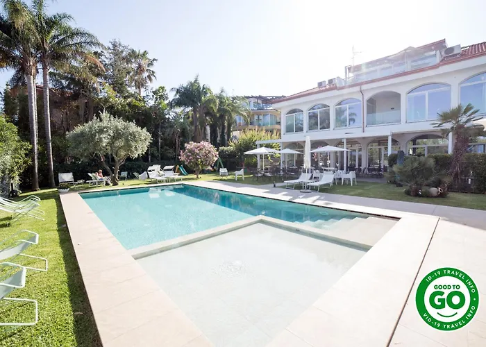 Sicilia's Art & Aci Trezza